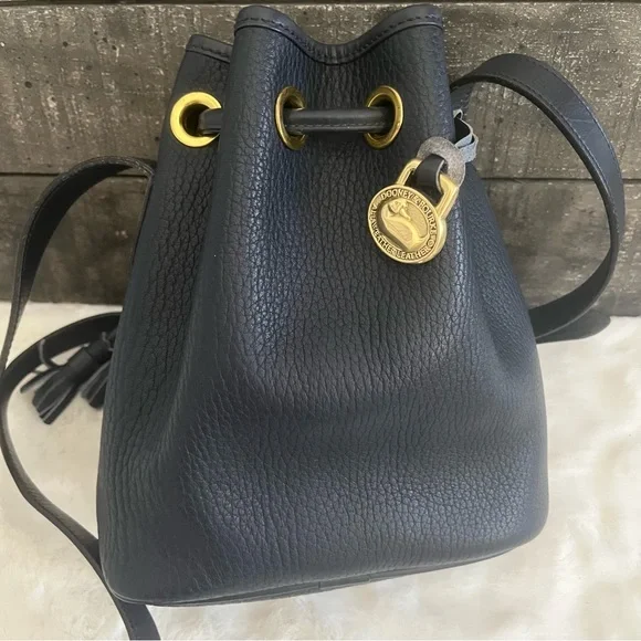 DOONEY & BOURKE Vintage SOLID NAVY SmallBucket All Weather Leather Drawstring